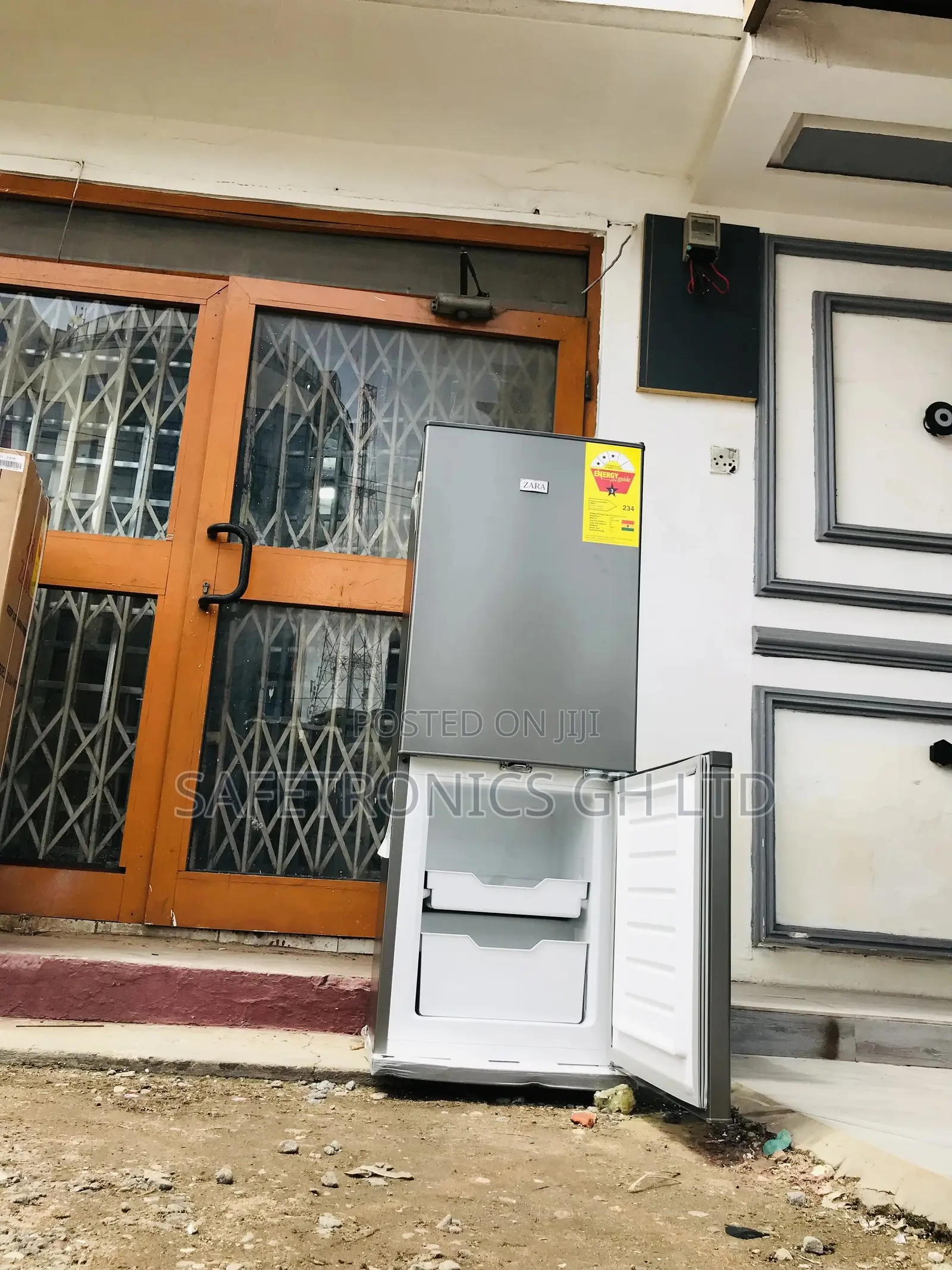 Refrigerator 🫥 Bottom Freezer Sliver Zara-180bf