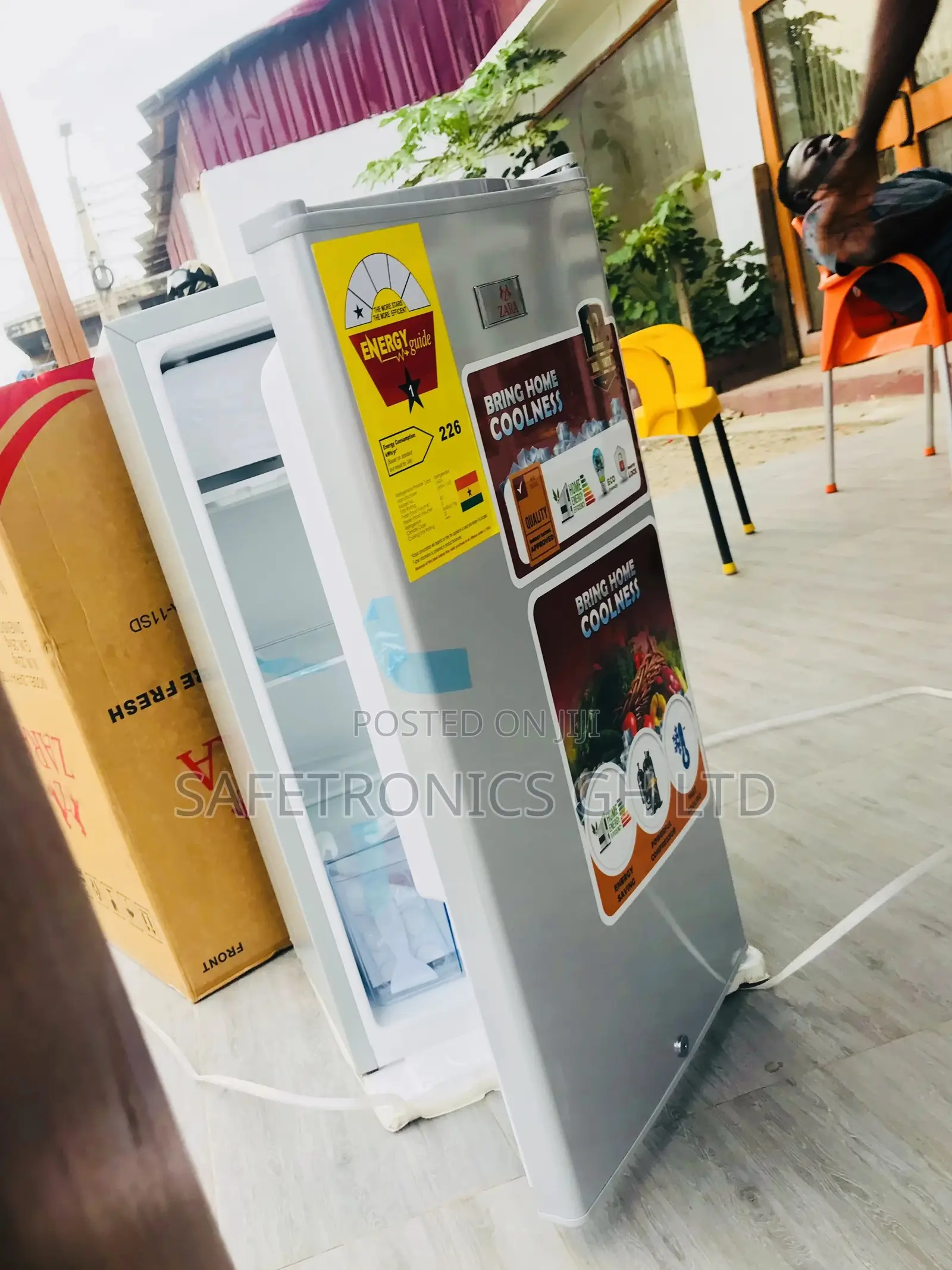 118 Liters Single Door Table Top Refrigerator Zara-11s 