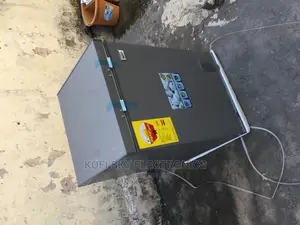 Strong Pearl 100liters Single Door Chest Freezer