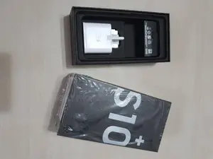 New Samsung Galaxy S10 128 GB Black