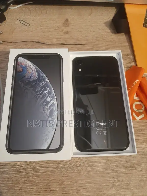 New Apple iPhone XR 256 GB Black
