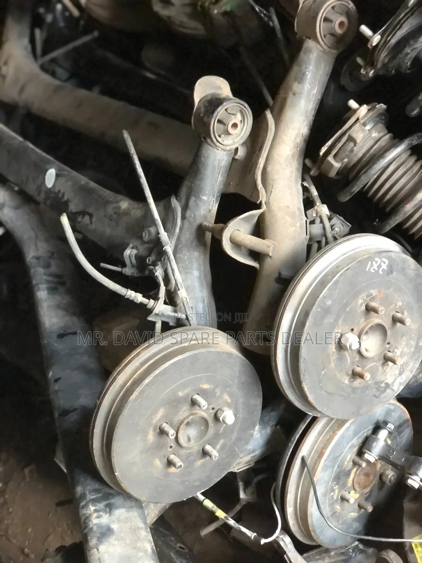 Toyota Yaris,Vitz Back Axel