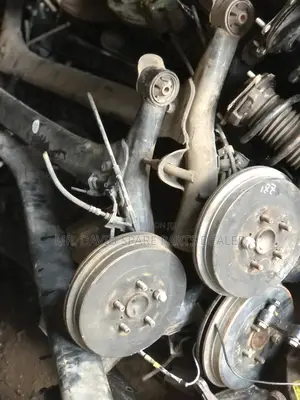 Toyota Yaris,Vitz Back Axel