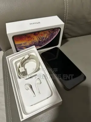 New Apple iPhone XS Max 64 GB Black