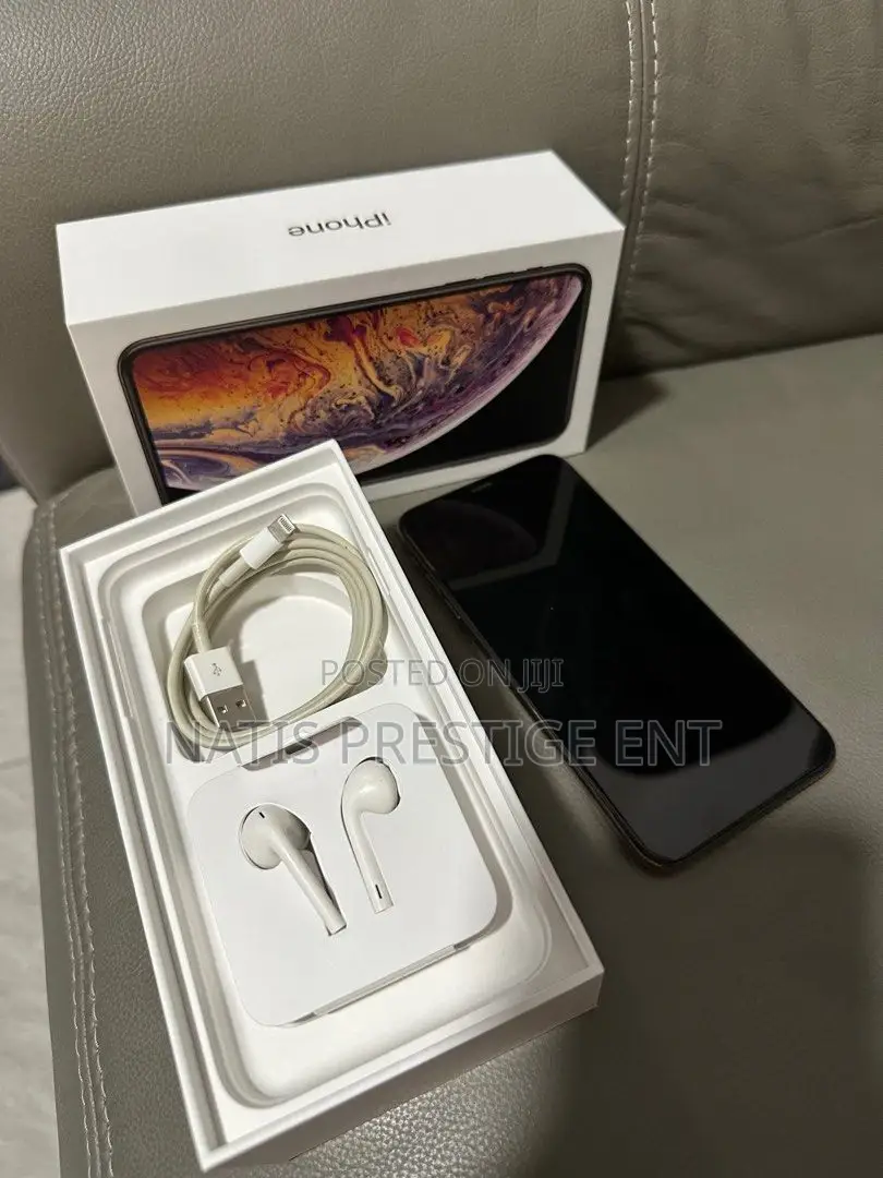 New Apple iPhone XS Max 64 GB Black