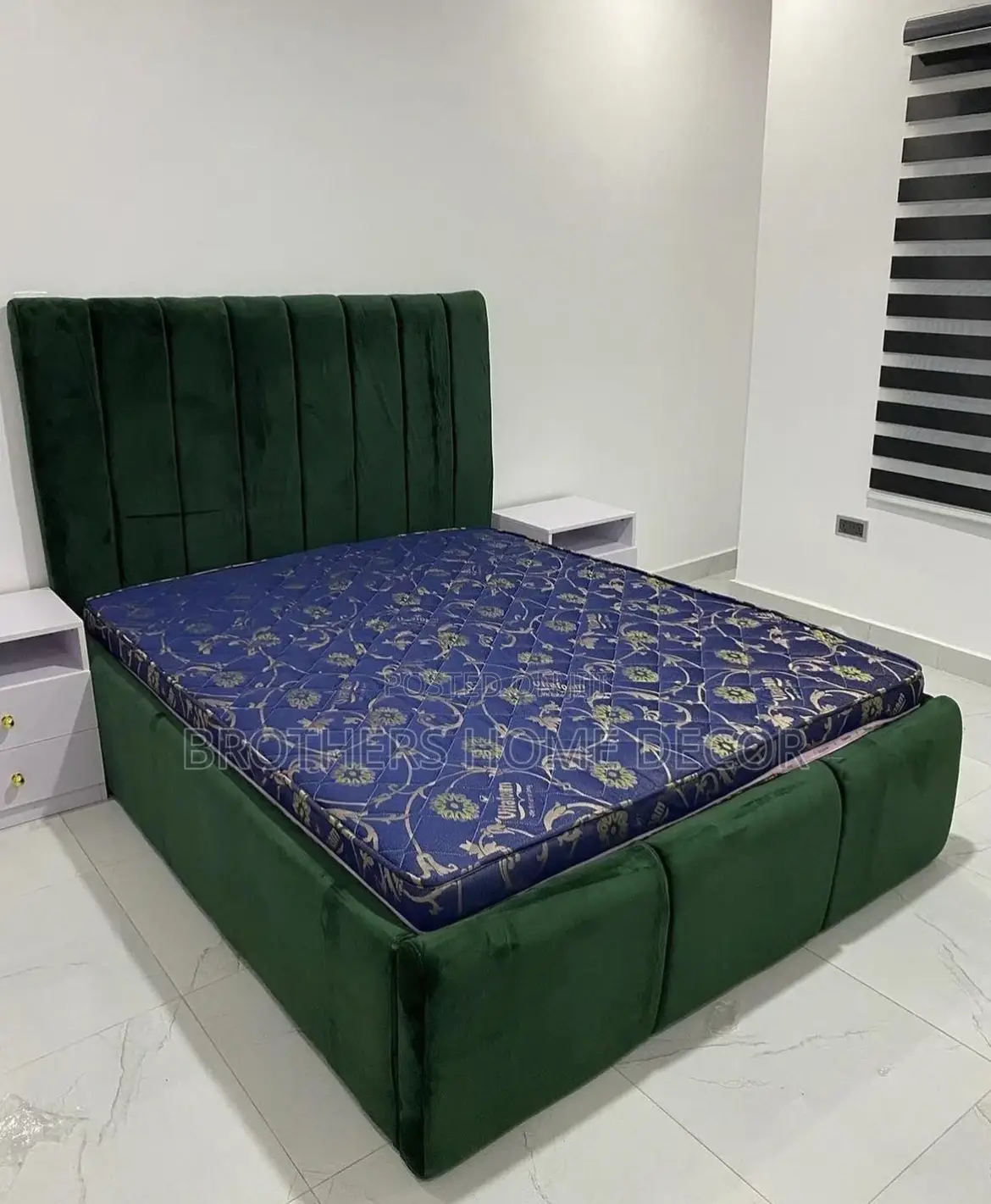 MATTRESS AND FABRIC Bedframe Queen Size 72x75