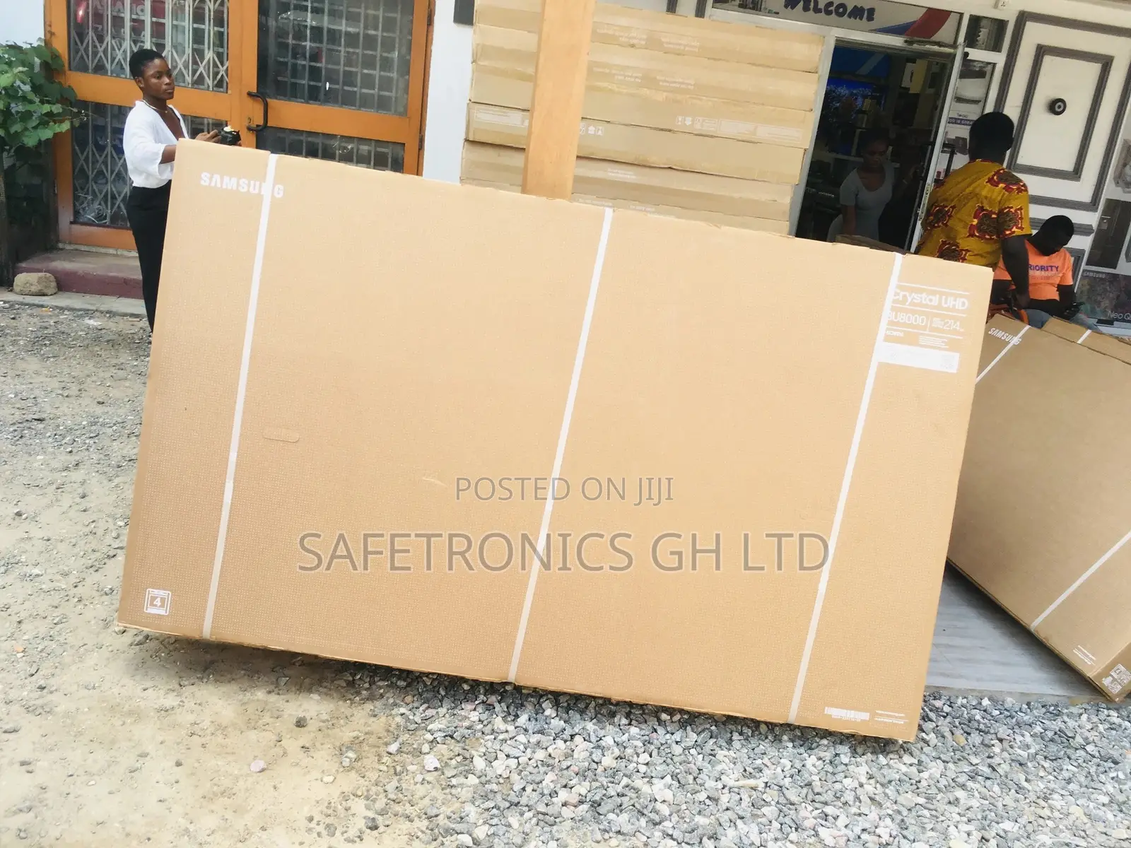 Samsung Crystal UHD LED Smart 85 Inches BU80 