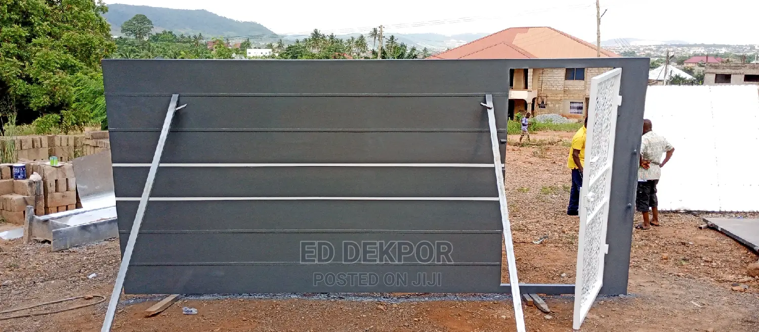 Km Metal Gate