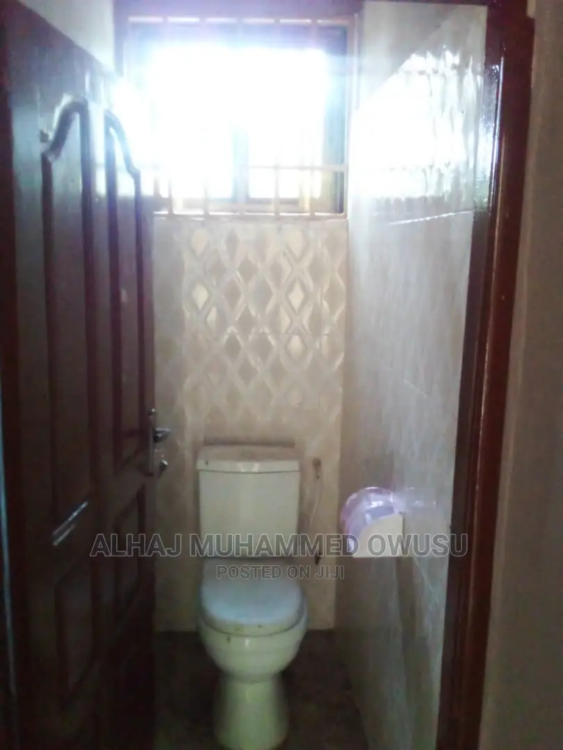2bdrm Townhouse / Terrace in Pokuase for rent