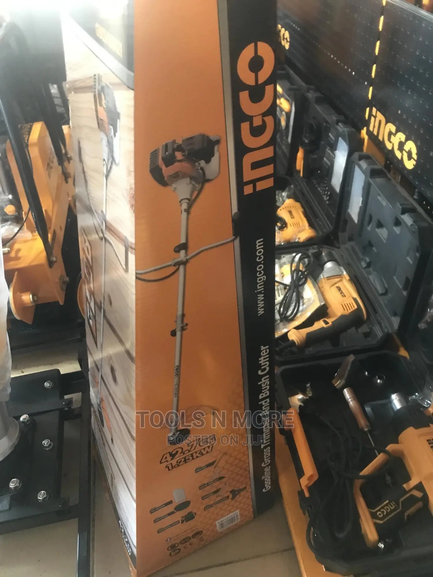 Ingco Gasoline Grass Trimmer and Brush Cutter