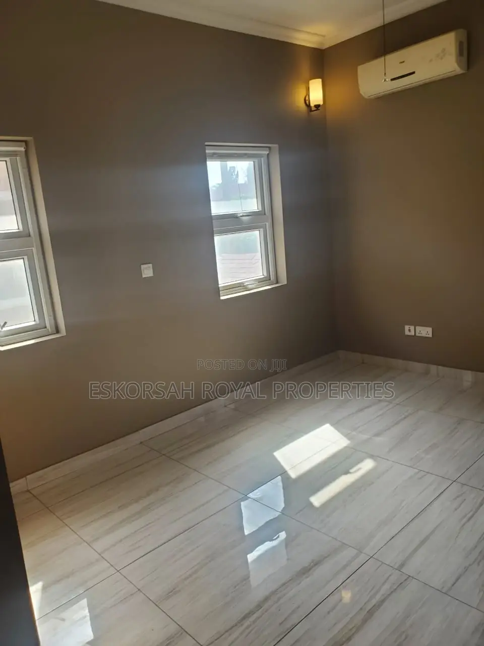 5bdrm House in East Legon, American House for rent