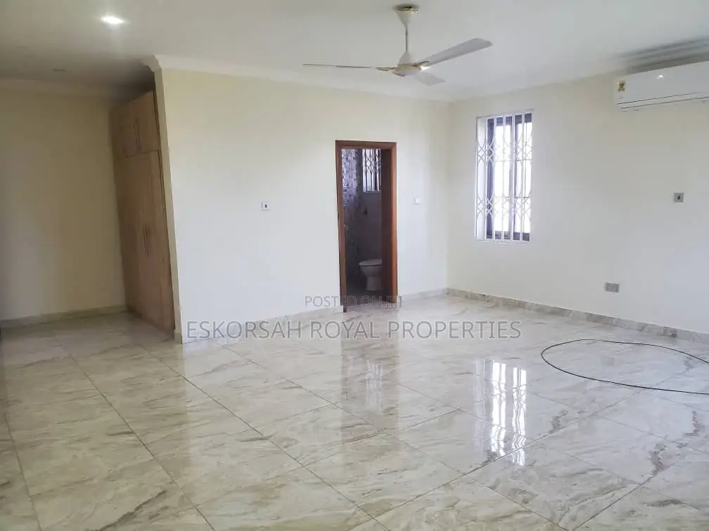 5bdrm House in East Legon, American House for rent