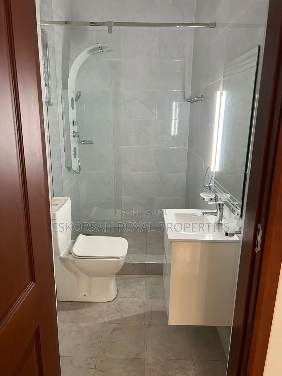 5bdrm House in East Legon, Ghana Link Area for rent