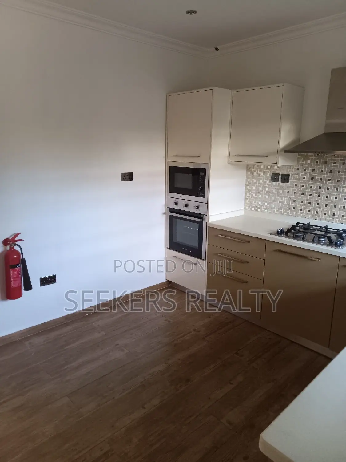 3bdrm Townhouse / Terrace in Seekers Realty, Tseaddo for rent