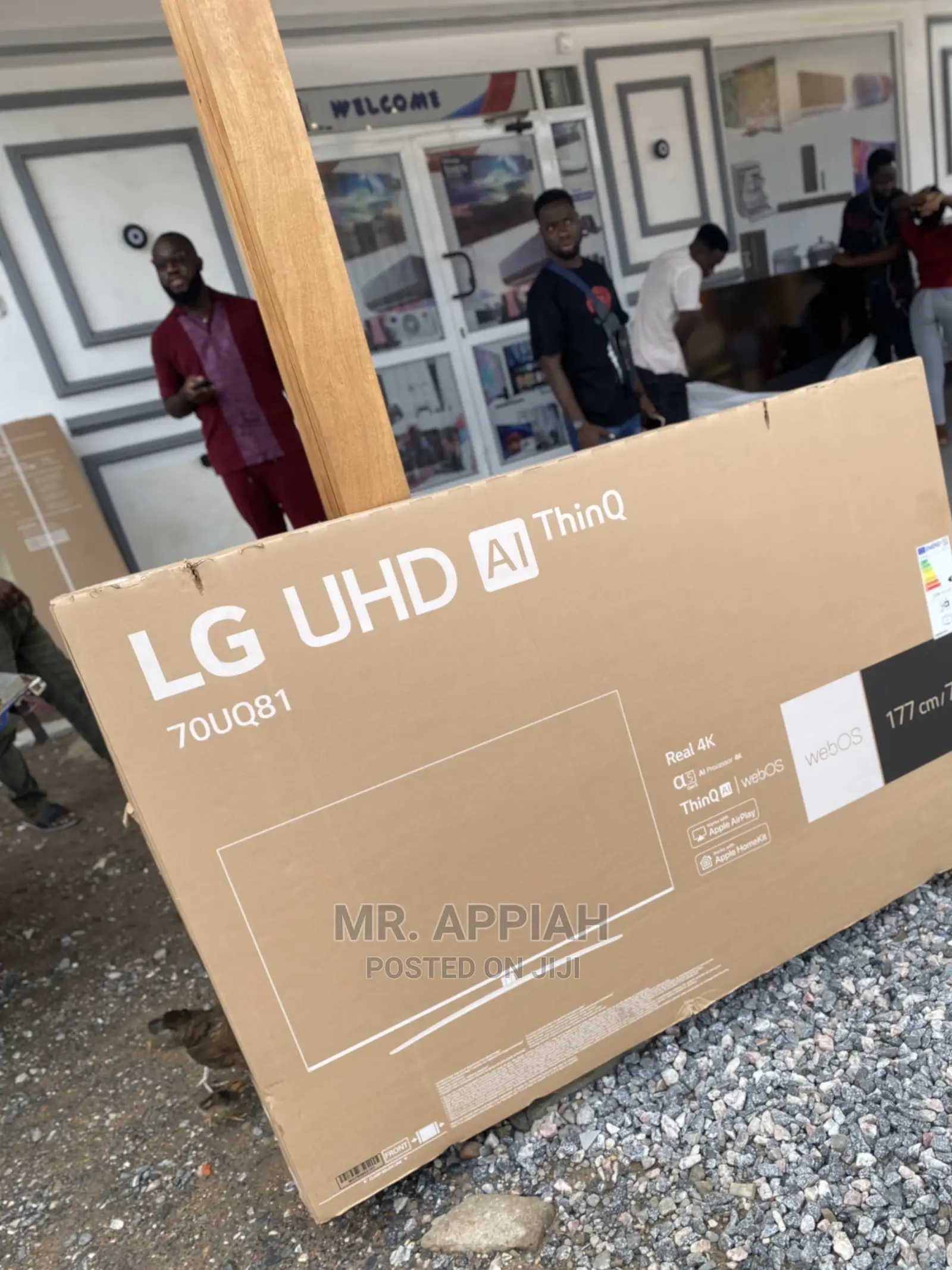 Extremely Quality LG(70UQ8100)70 Inch Smart Tv in Stock