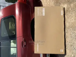 Quality Yet Affordable Samsung(50AU8000)50 Inch Smart Tv.