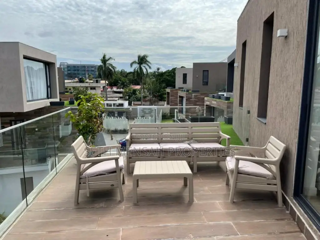 4bdrm Townhouse/Terrace in Skm, US Embassy Area for sale