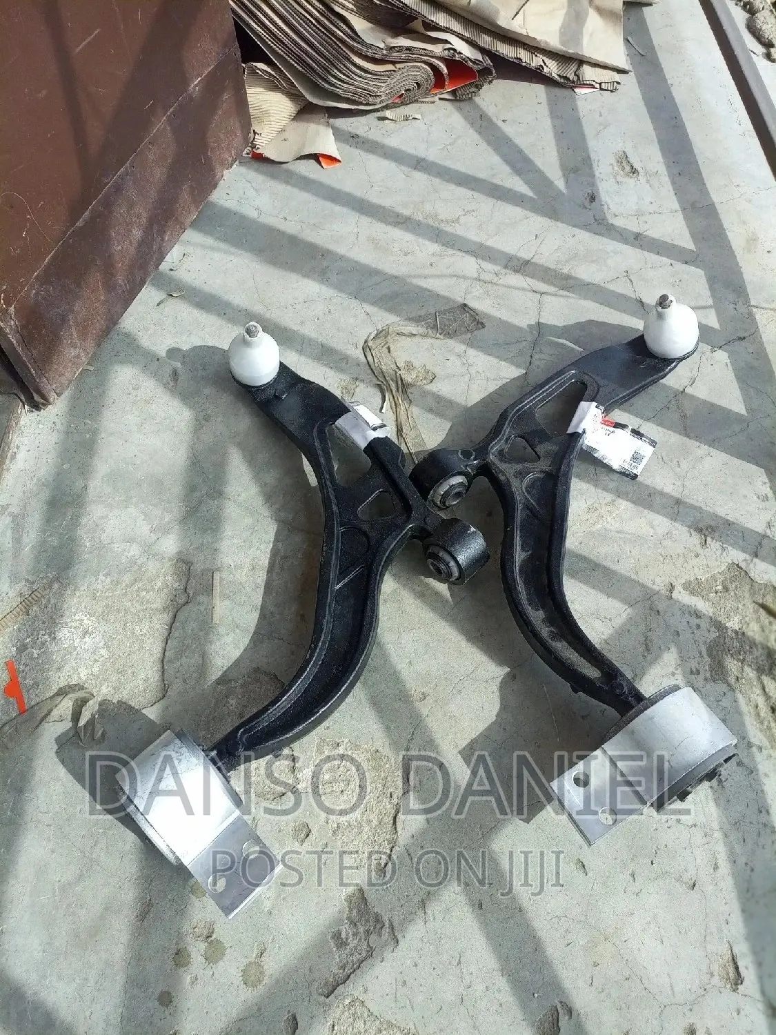 Ford Explorer Motocraft Lower Arm
