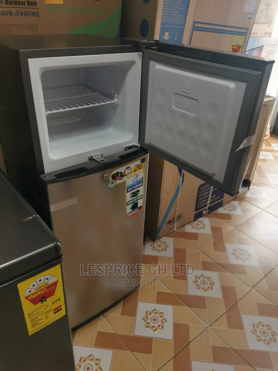 Get Signature Refrigerator 138L