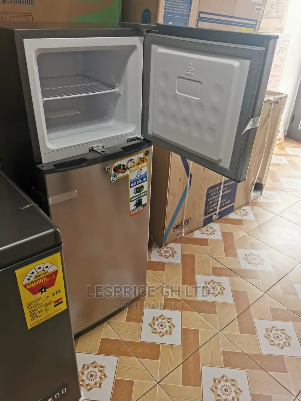Good Looking Signature Refrigerator 138L