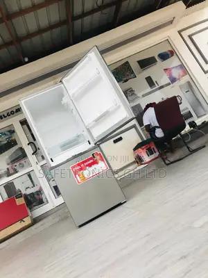 118 Liters Zara Refrigerator Bottomfreezer Zara-180bf 