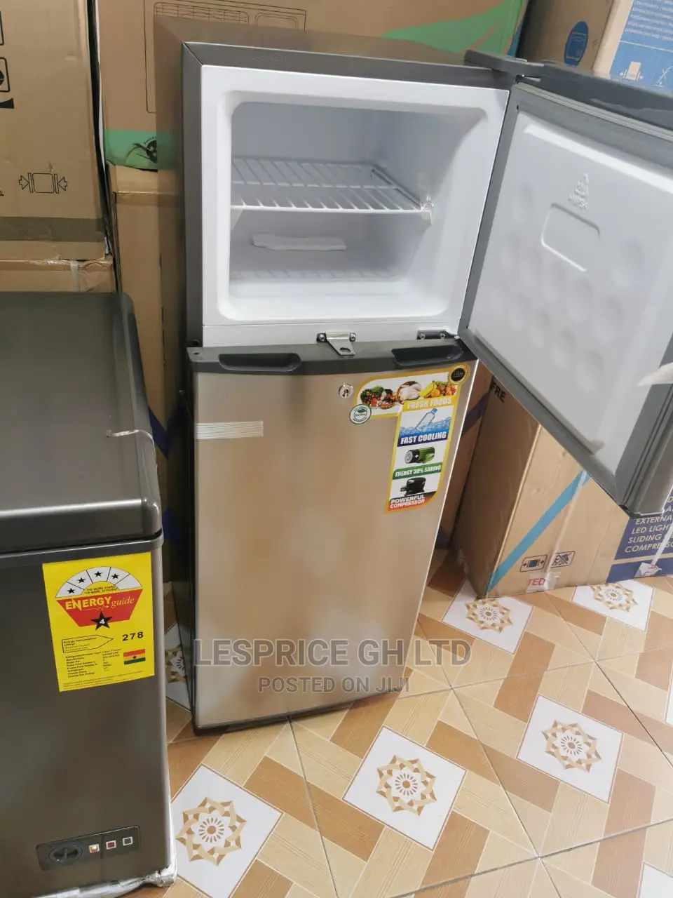 Strong Signature Refrigerator 138L