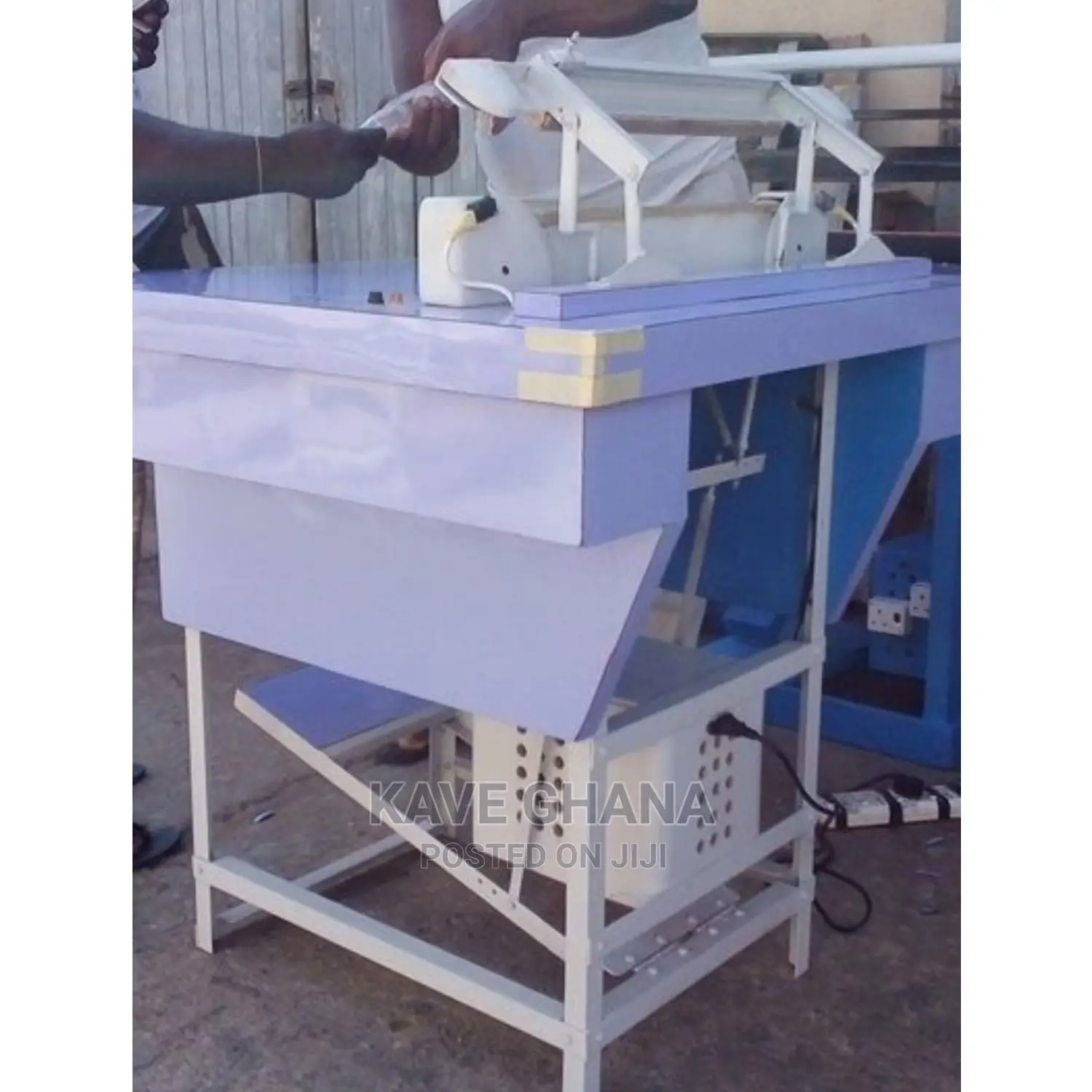 Rubber Cutting And Sealing Machine