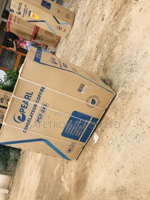 Pearl Low Noise Chest Freezer 200l PCF-240 Single Door 