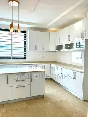 4bdrm House in East Legon for sale