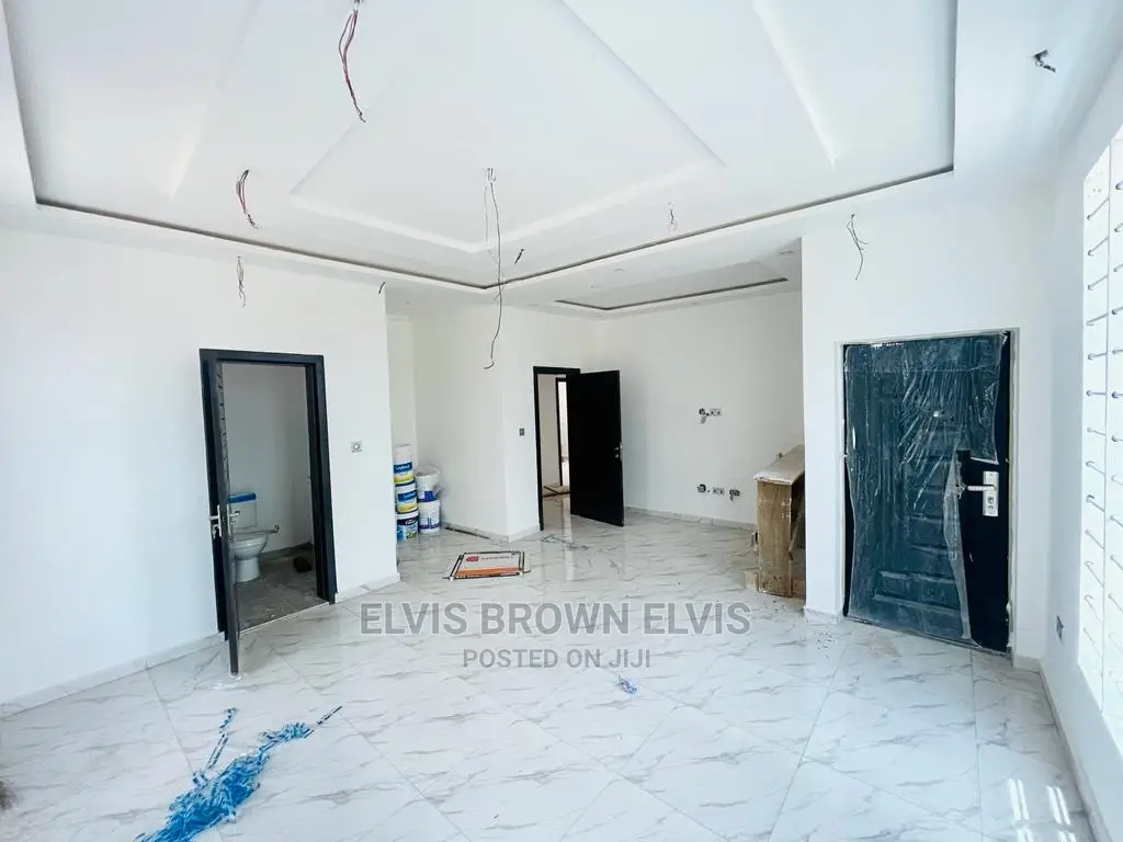 3bdrm Duplex in Living Large, Adenta for sale