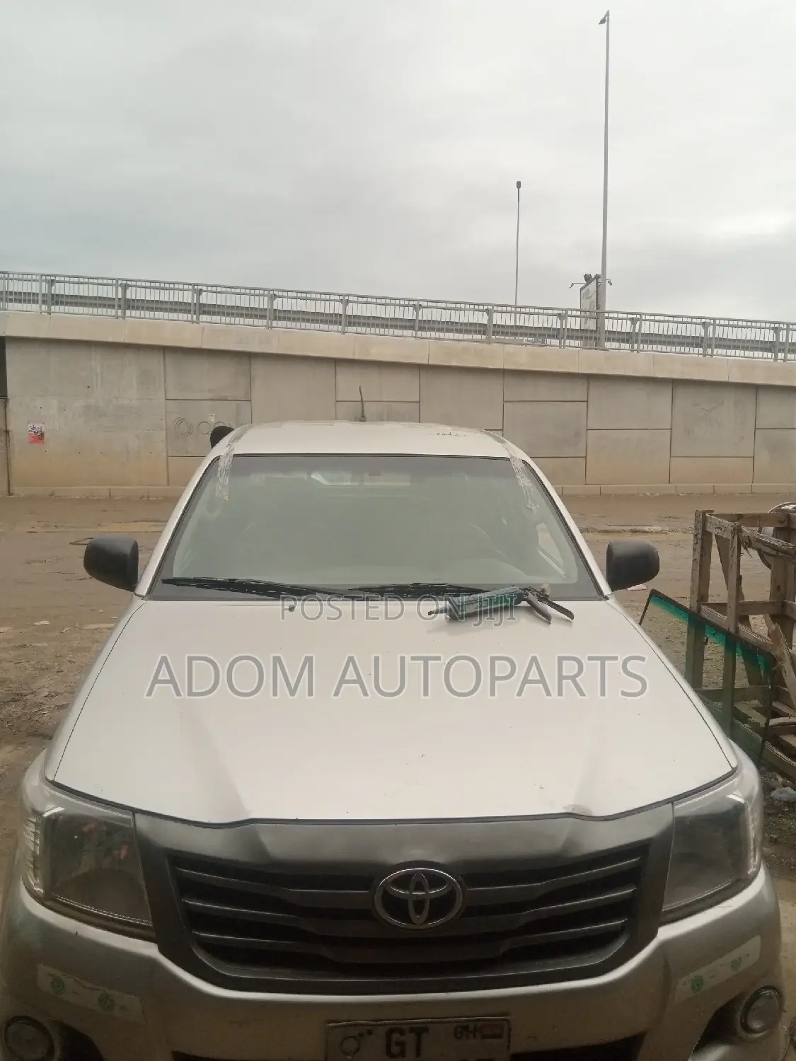 Toyota Hilux Windscreen 2008 2009 2010 2011 2012