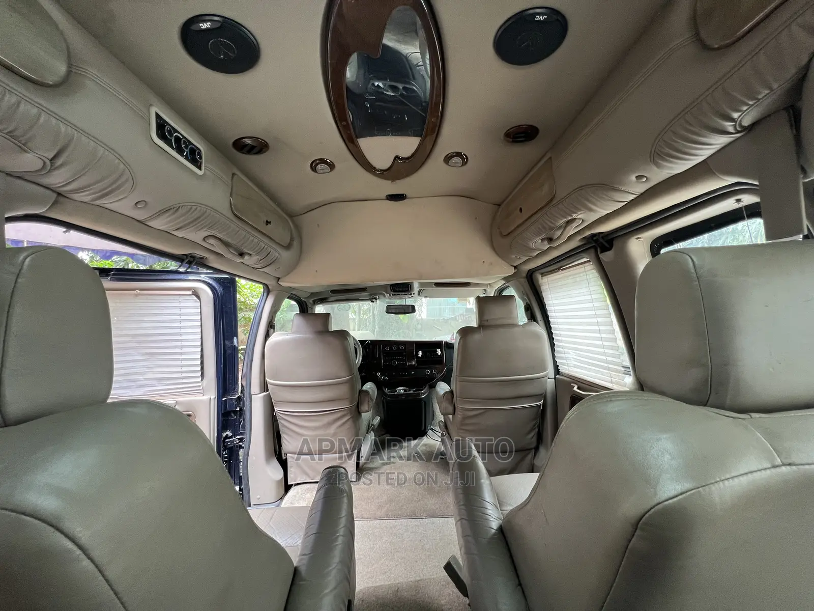 GMC Savana 2011 Blue