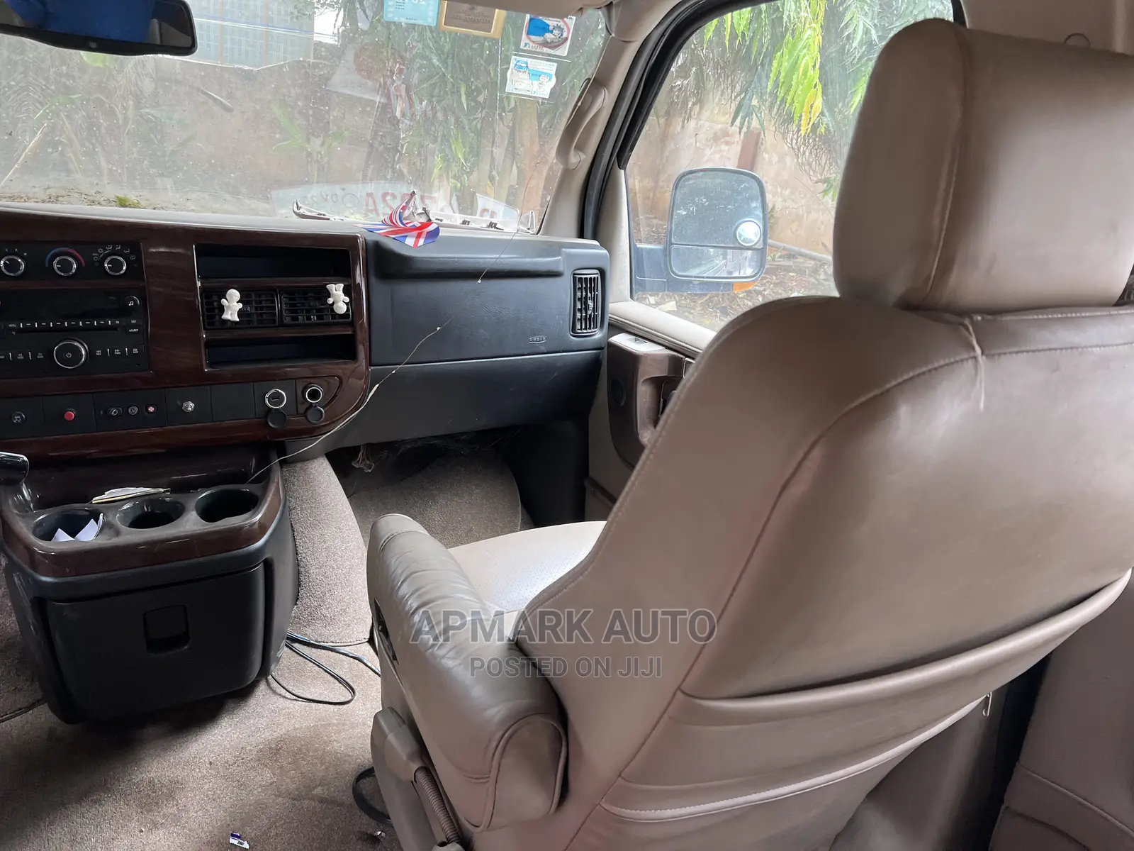 GMC Savana 2011 Blue