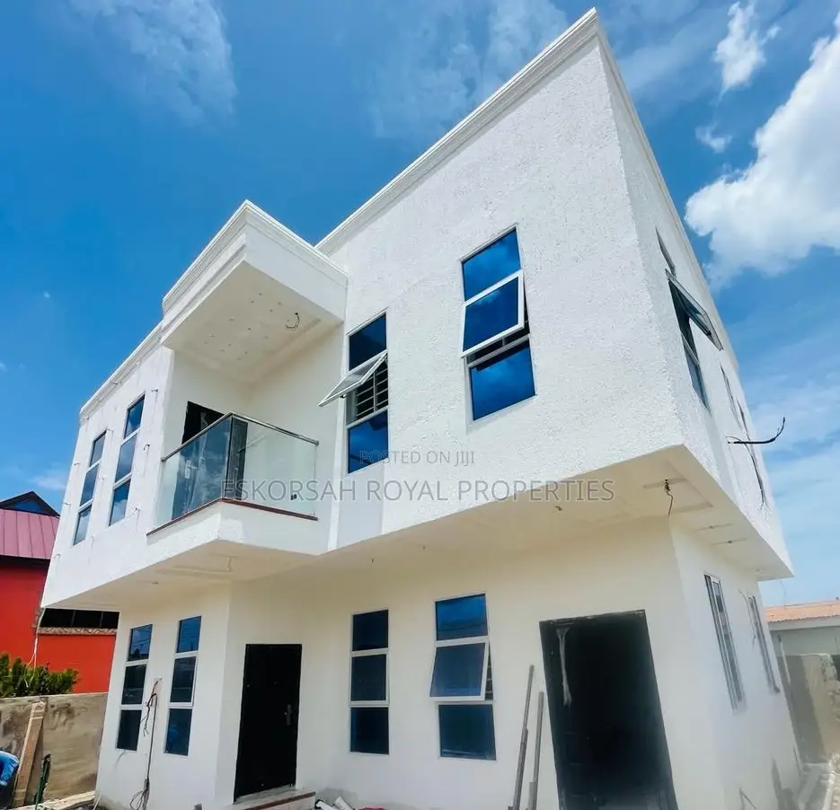 3bdrm House in Ashaley  Botwe, Little Roses Area for sale