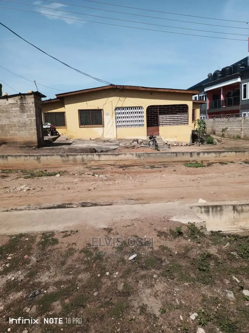 4bdrm House in New Gbawe for sale