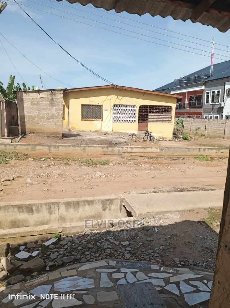 4bdrm House in New Gbawe for sale