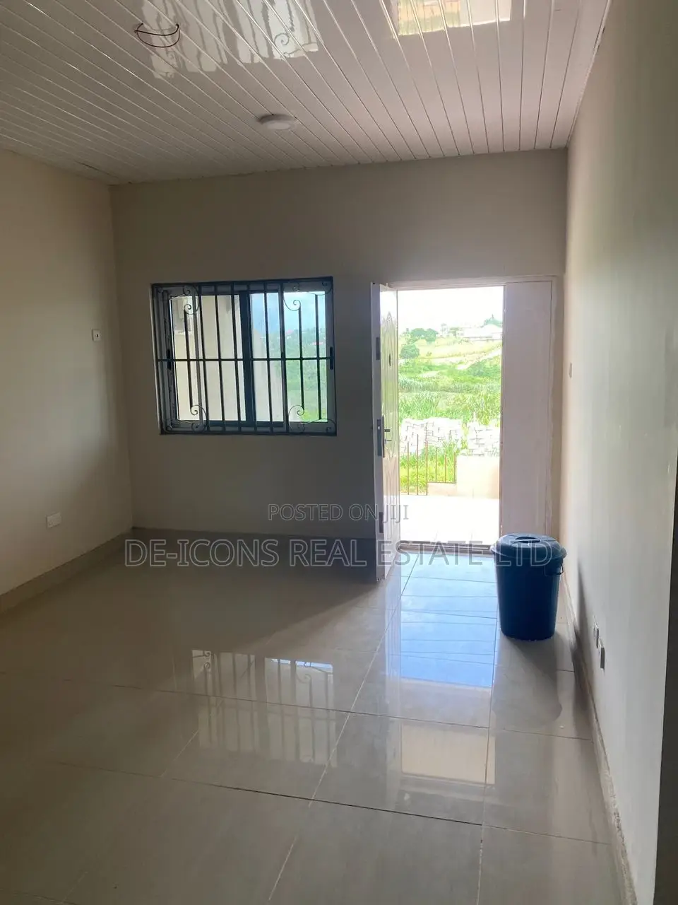 2bdrm Duplex in De-Icons Real Estate, Ga South Municipal for rent