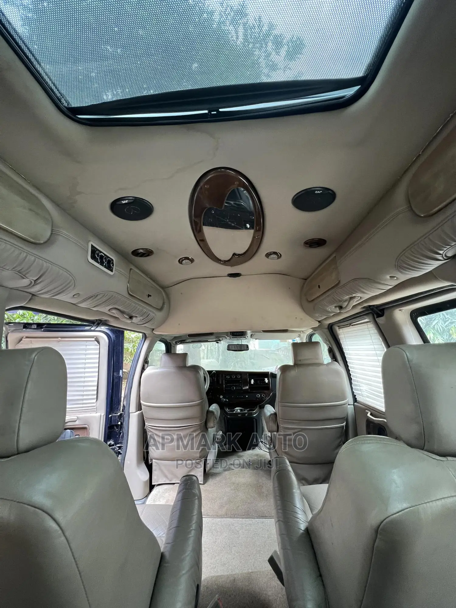 GMC Savana 2011 Blue