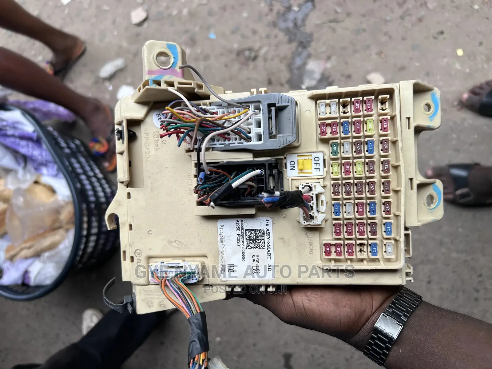 Hyundai Elantra 2018 Model Dashboard Fuse Box