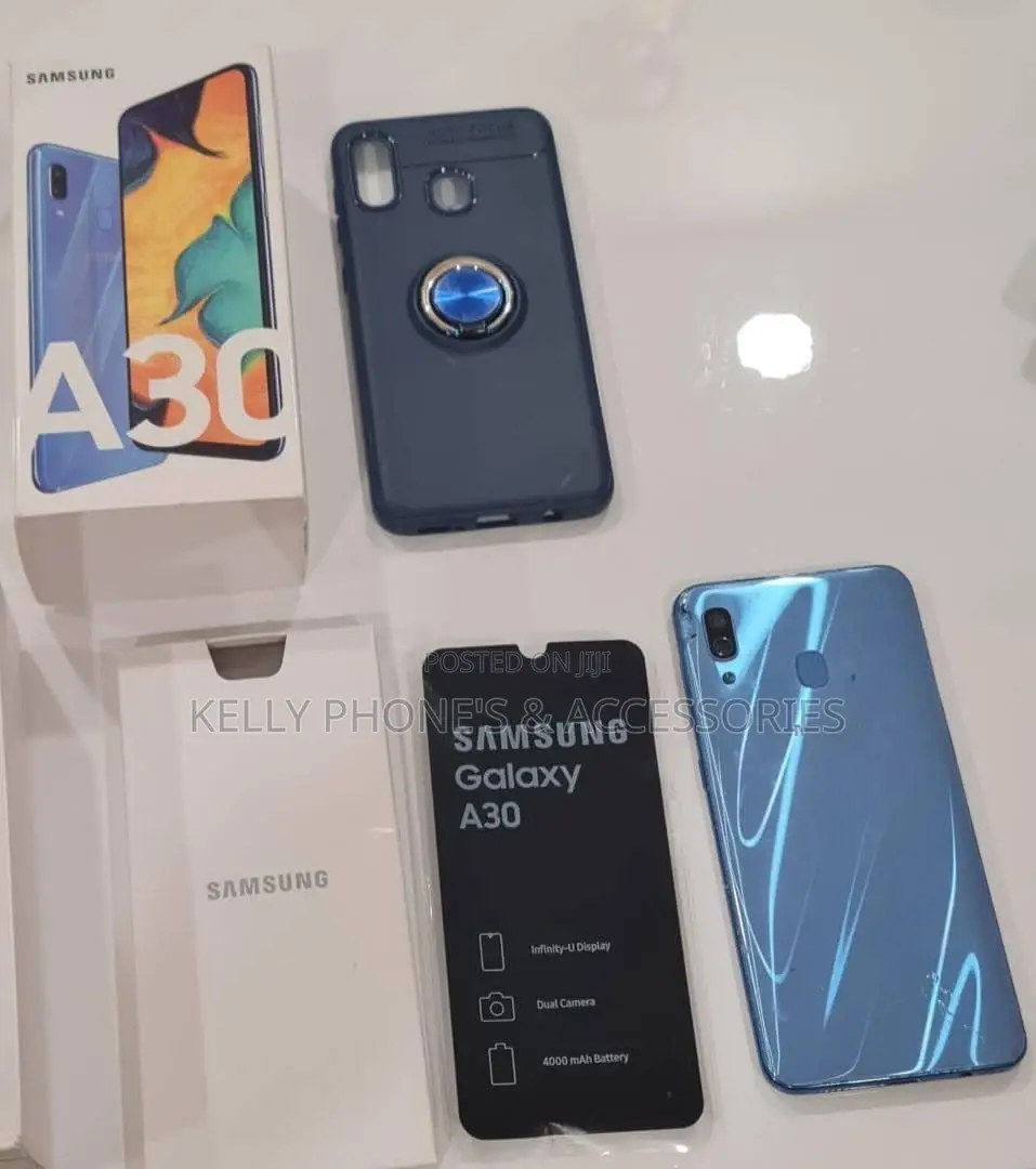 New Samsung Galaxy A30 64 GB Black