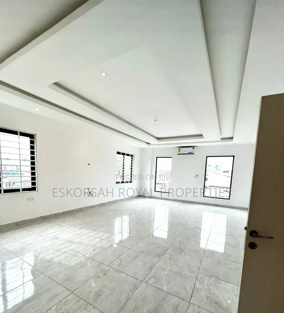 4bdrm House in Ogbojo, American House for sale