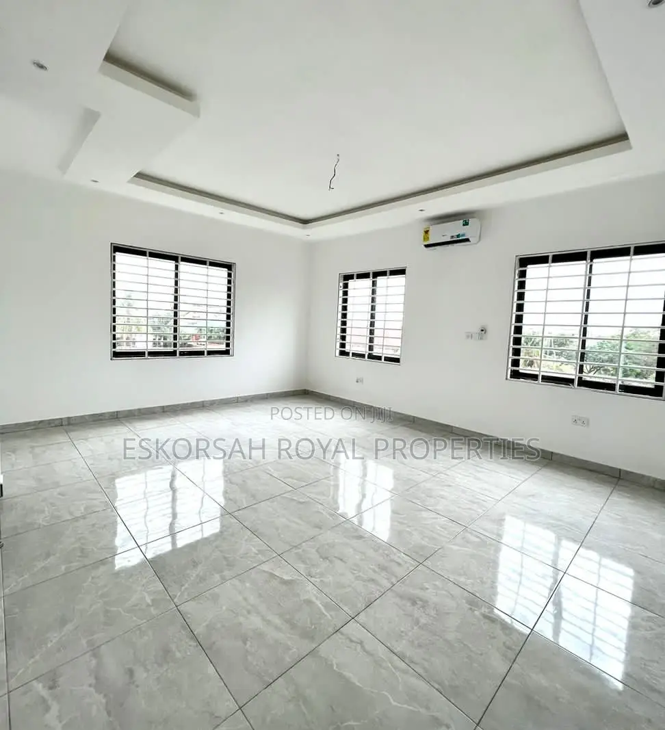 4bdrm House in Ogbojo, American House for sale