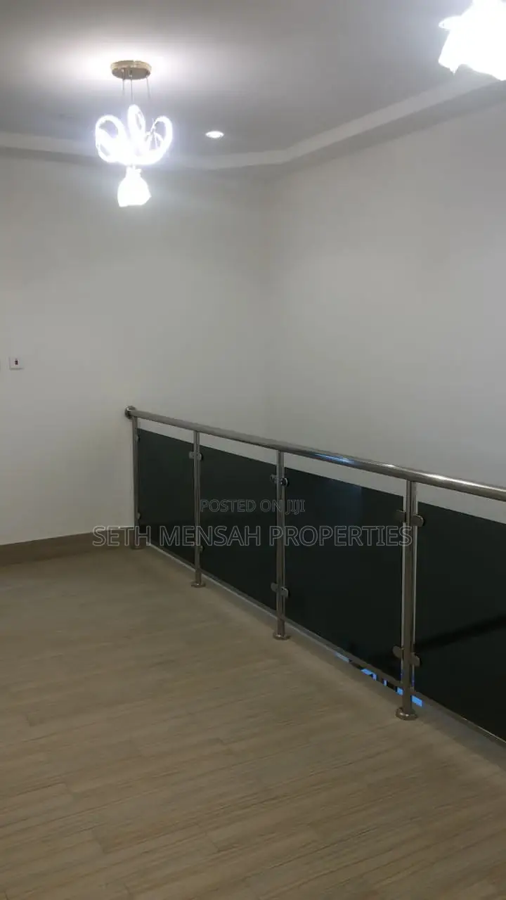 4bdrm House in Skm, Oyarifa Mall Area for sale