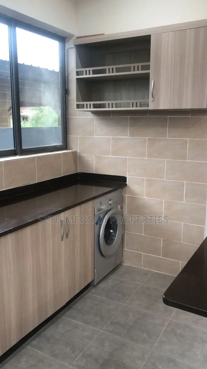 4bdrm House in Skm, Oyarifa Mall Area for sale