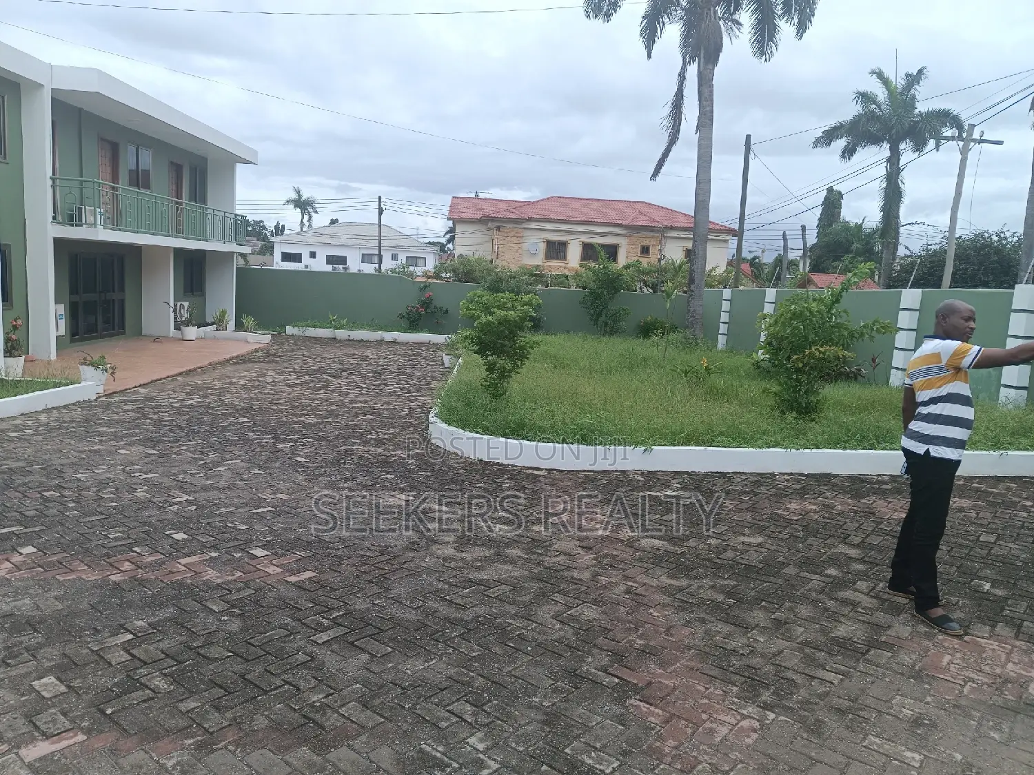 7bdrm House in Realty Seekers, Labone for rent