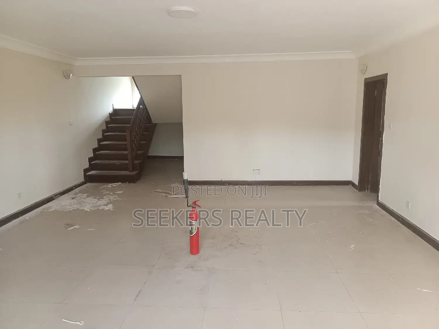 7bdrm House in Realty Seekers, Labone for rent