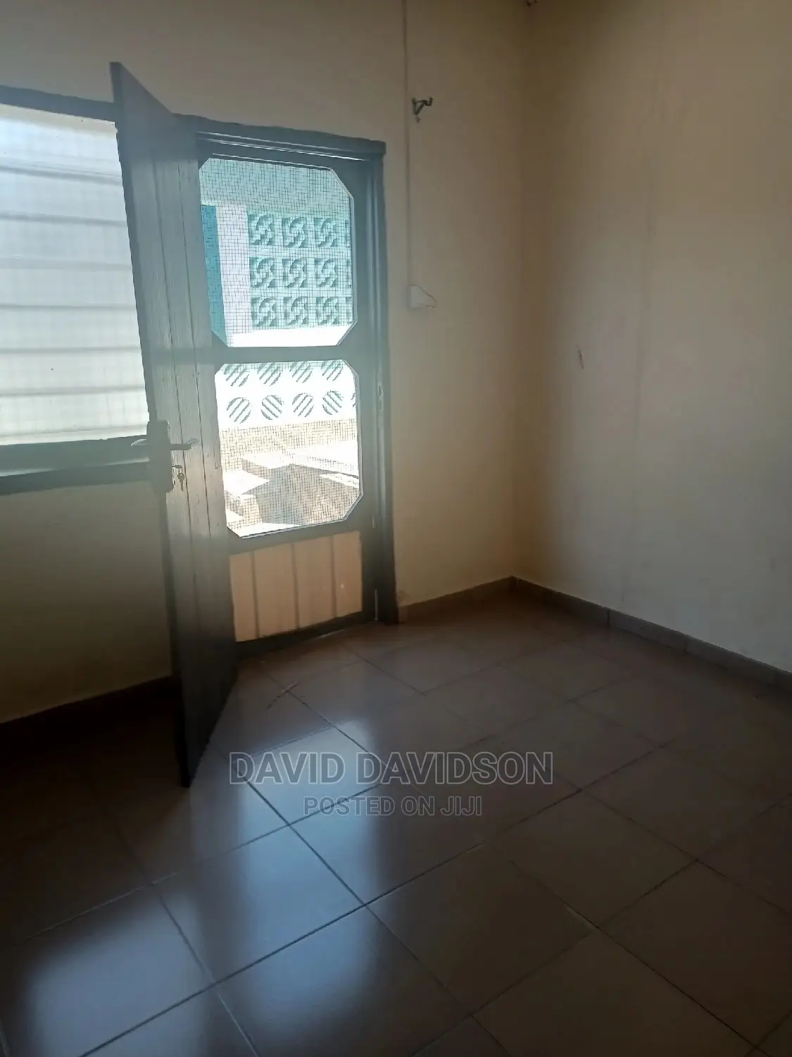 1bdrm Apartment in Chamber And Hall, Tema Metropolitan for rent