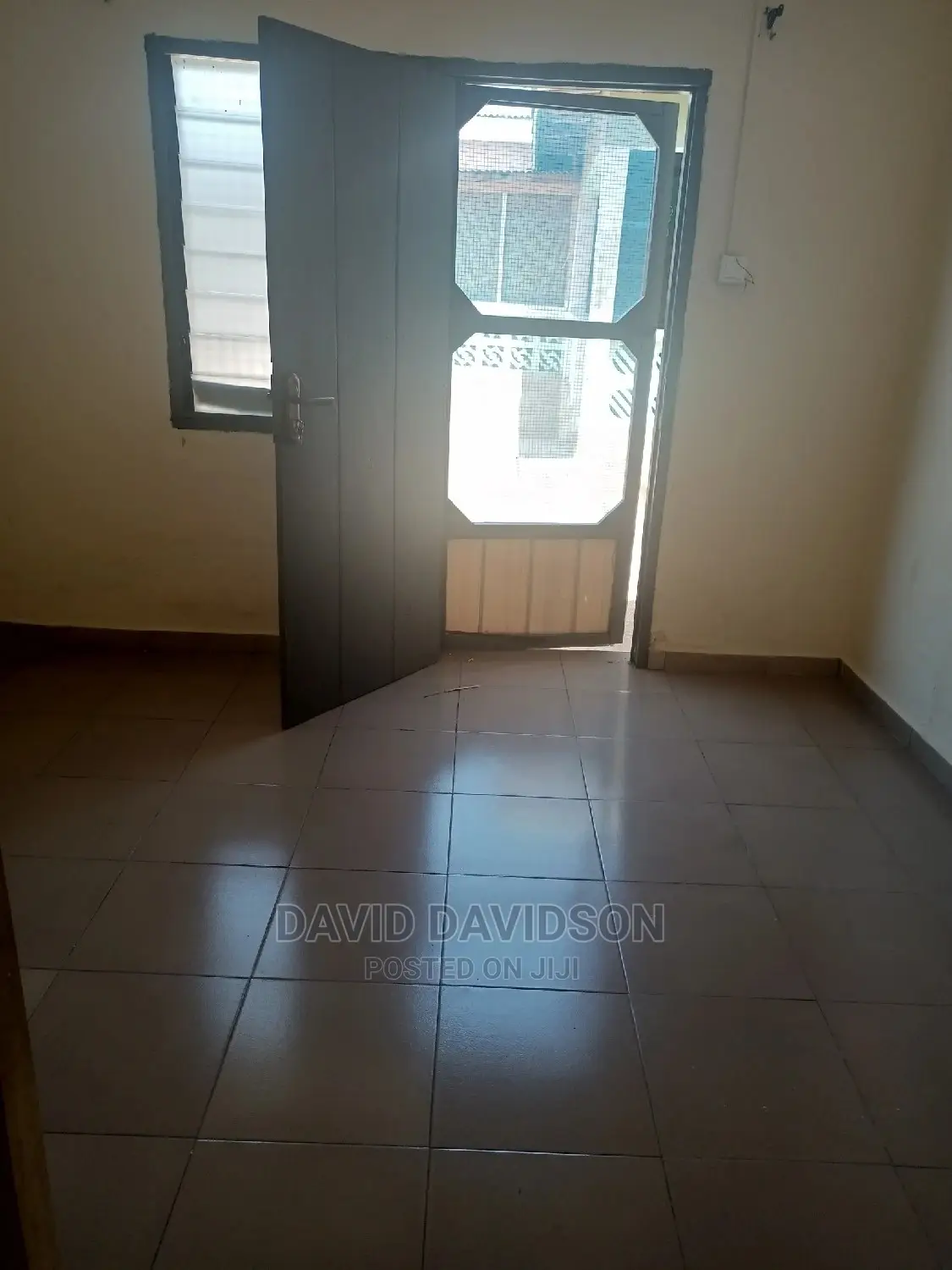 1bdrm Apartment in Chamber And Hall, Tema Metropolitan for rent