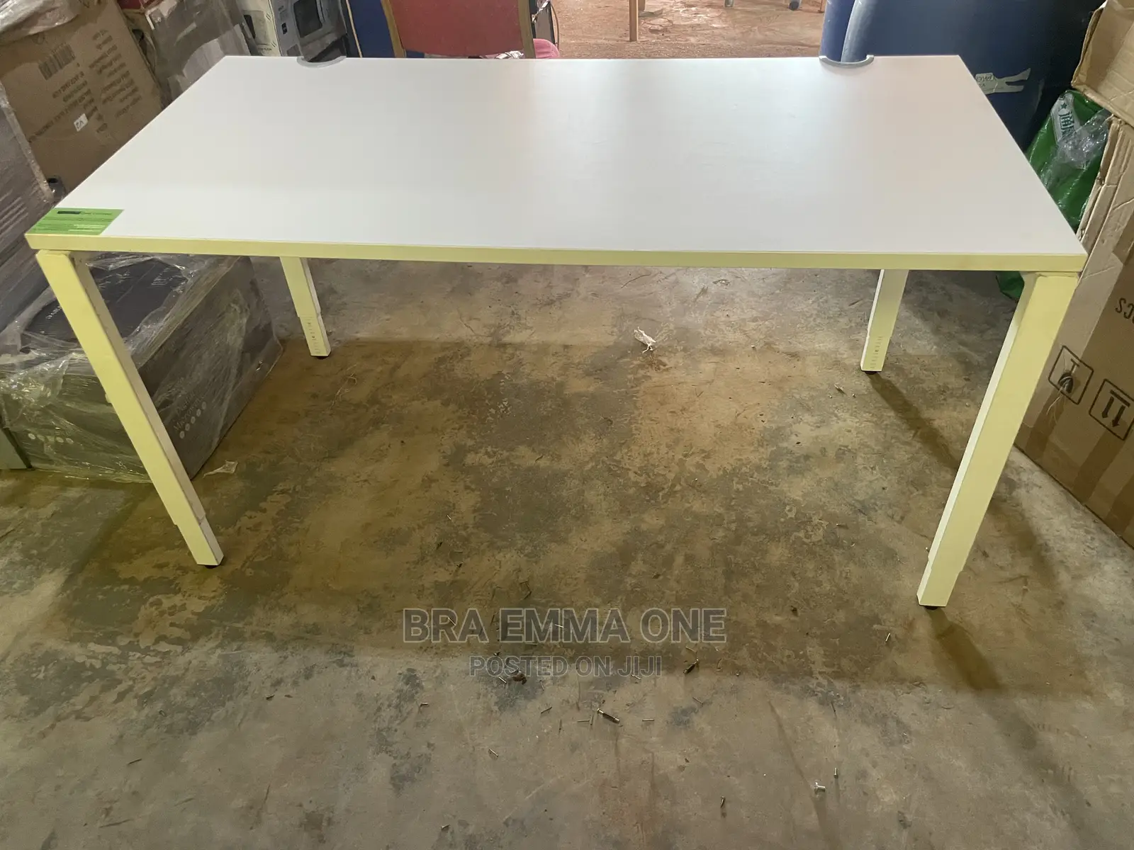 140x60cm Uk Used Adjustable Height Table