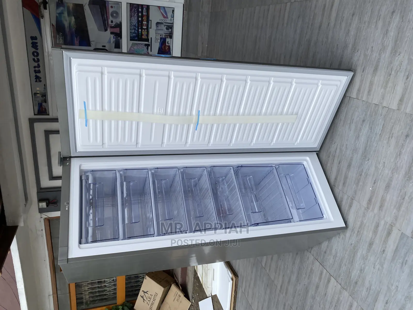 Super Powerful Pearl Upright Freezer(Puf-370)With LED Light